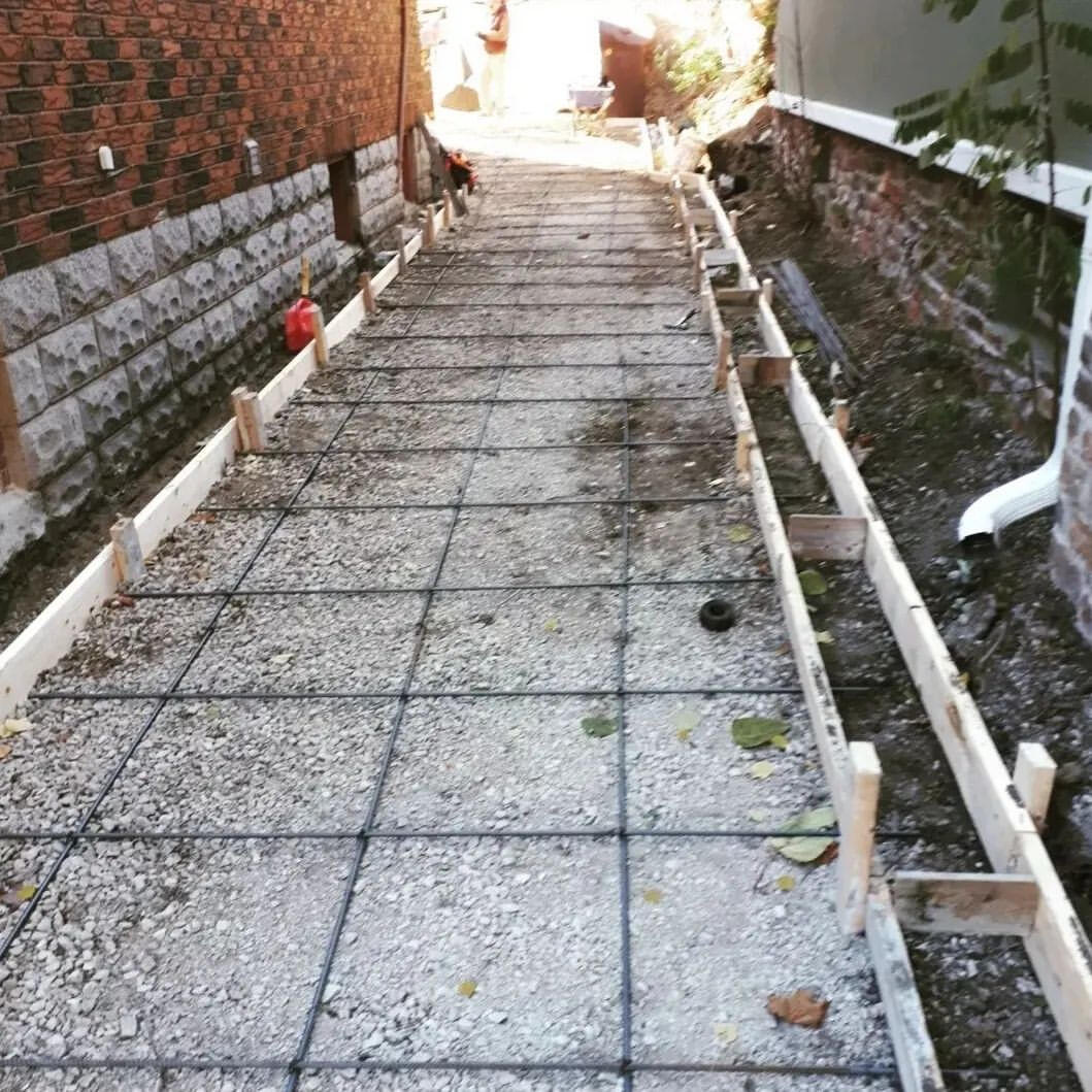 (Before) Aggregate Walkway